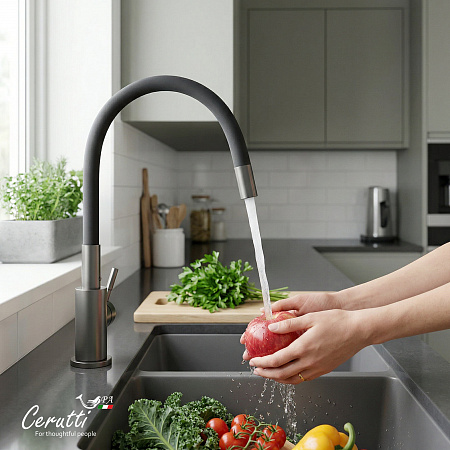 Cмеситель для кухни Ceruttispa АТЭНА GG-B (ATENA GG-B) из нержавеющей стали, цвет графит, излив черный		